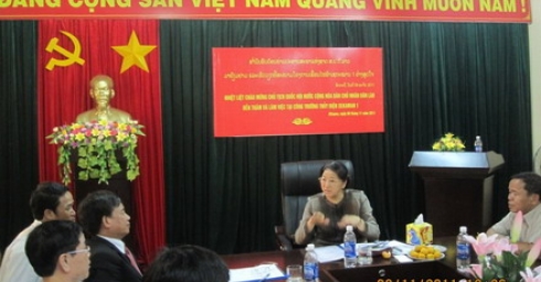 Chủ tịch Quốc hội nước CHDCND Lào tới thăm công trường thủy điện Xekaman 1