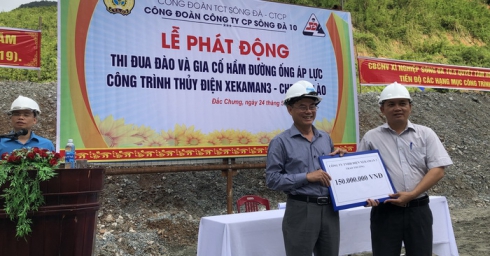 CÔNG TY CỔ PHẦN SÔNG ĐÀ 10 TỔ CHỨC PHÁT ĐỘNG THI ĐUA HOÀN THÀNH ĐÀO VÀ GIA CỐ HẦM ĐƯỜNG ỐNG ÁP LỰC – CÔNG TRÌNH THỦY ĐIỆN XEKAMAN3