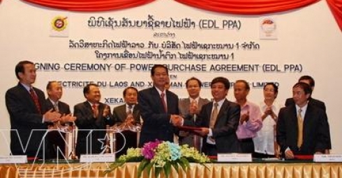 Ký kết Hợp đồng mua bán điện dự án thủy điện Xekaman 1