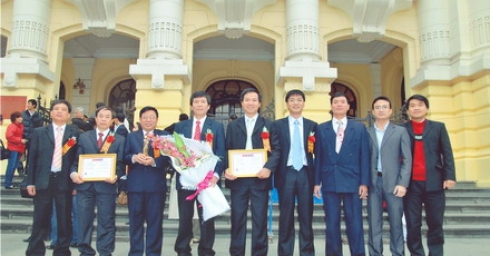Viet-Lao Power Joint Stock Company obtains a noble reward right at the beginning of the New Year 2009