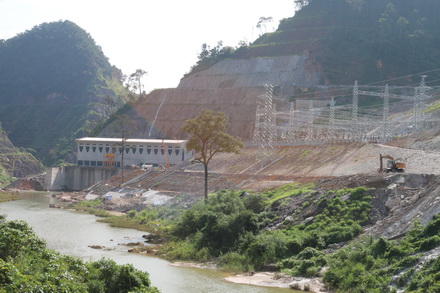 Xekaman 1 Hydropower Plant và 230kV switchyard